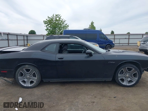 2013 Dodge Challenger R/T z VIN 2C3CDYBT8DH524607, wystawiony jako IAAI lot #42224993 z przebiegiem Nie podano mil oraz . Historia ofert i sprzedaży dostępna na DreamBid. Obrazek 14.
