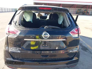 2015 Nissan Rogue SL z VIN 5N1AT2MV1FC799187, wystawiony jako IAAI lot #41877140 z przebiegiem 126 966 mil mil oraz . Historia ofert i sprzedaży dostępna na DreamBid. Obrazek 16.
