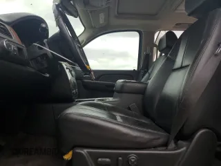 2008 GMC Yukon XL SLT 4SB z VIN 1GKFC16078R204417, wystawiony jako Copart lot #49478375 z przebiegiem 275 713 mil mil oraz Szkoda całkowita • Salvage title. Historia ofert i sprzedaży dostępna na DreamBid. Obrazek 7.