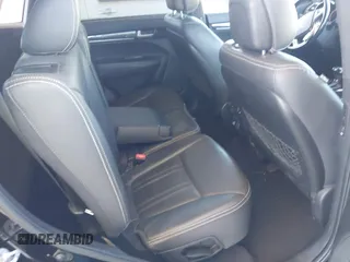 2015 Kia Sorento SX Limited with VIN 5XYKW4A74FG638961, listed as a IAAI auction lot 41763253 with 111,826 mi miles. Bid and sale history available at carsss.com. Image 8.