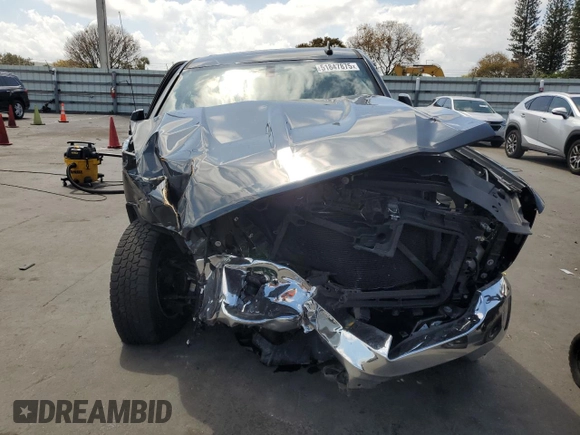 2018 Chevrolet Silverado 1500 LT with VIN 1GCRCREH5JZ261185, listed as a Copart auction lot 51847875 with 103,082 mi miles and Salvage Title. Bid and sale history available at DreamBid. Image 5.