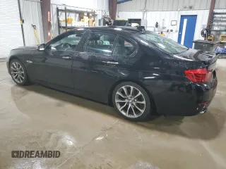 2016 BMW 5 Series 528i xDrive with VIN WBA5A7C53GG146863, listed as a Copart auction lot 52682925 with 162,383 mi miles and Salvage Title. Bid and sale history available at carsss.com. Image 2.