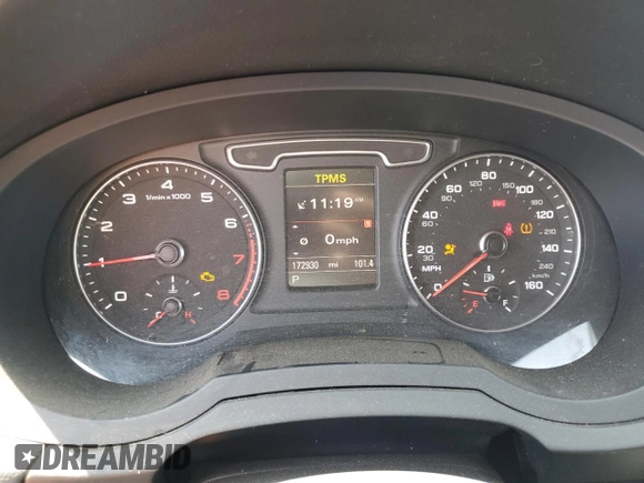 2015 Audi Q3 Premium Plus with VIN WA1EFCFS3FR013984, listed as a Copart auction lot 58785965 with 172,930 mi miles and Salvage title. Bid and sale history available at DreamBid. Image 9.