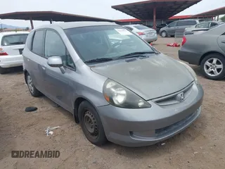 2007 Honda Fit z VIN JHMGD38467S063046, wystawiony jako IAAI lot #42238007 z przebiegiem 171 743 mil mil oraz . Historia ofert i sprzedaży dostępna na DreamBid. Obrazek 1.