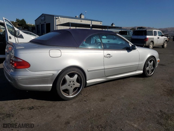 2000 Mercedes-Benz CLK-Class with VIN WDBLK70G5YT048535, listed as a Copart auction lot 72619944 with 60,971 mi miles and Clean Title. Bid and sale history available at carsss.com. Image 3.