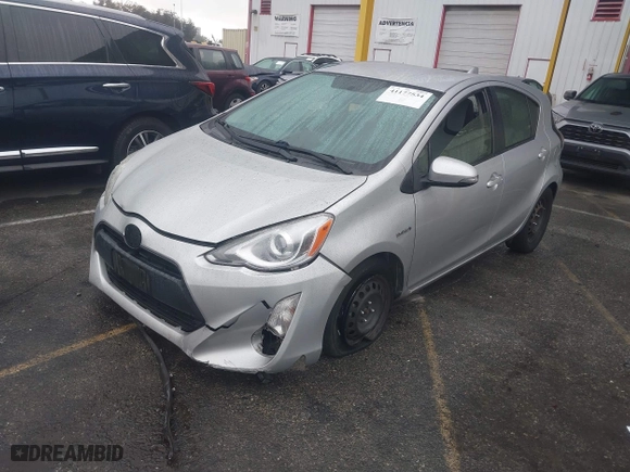 2015 Toyota Prius c One with VIN JTDKDTB39F1101482, listed as a IAAI auction lot 41177534 with 135,502 mi miles. Bid and sale history available at carsss.com. Image 17.
