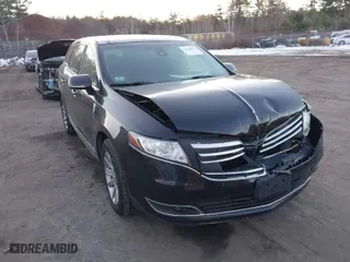 2018 Lincoln MKT with VIN 2LMHJ5NK9JBL00420, listed as a IAAI auction lot 41024664 with NaN miles. Bid and sale history available at carsss.com. Image 1.