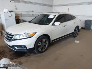 2014 Honda Crosstour EX-L with VIN 5J6TF2H58EL002246, listed as a IAAI auction lot 42086143 with 70,986 mi miles. Bid and sale history available at carsss.com. Image 17.