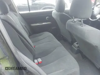 2011 Nissan Versa S с VIN 3N1BC1CP2BL502533, выставлен на аукционе IAAI как лот 42448857 с пробегом 106 327 миль миль и . История ставок и продаж доступна на DreamBid. Изображение 8.