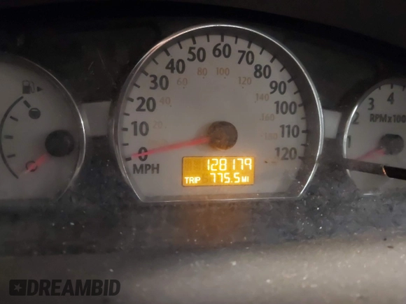 2005 Saturn ION ION 3 z VIN 1G8AL52F15Z125239, wystawiony jako IAAI lot #41167979 z przebiegiem 128 179 mil mil oraz . Historia ofert i sprzedaży dostępna na DreamBid. Obrazek 7.