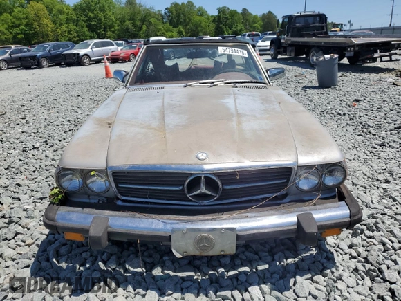 1979 Mercedes-Benz SL with VIN 10704412057129, listed as a Copart auction lot 54794415 with 141,122 mi miles and Clean title. Bid and sale history available at DreamBid. Image 5.