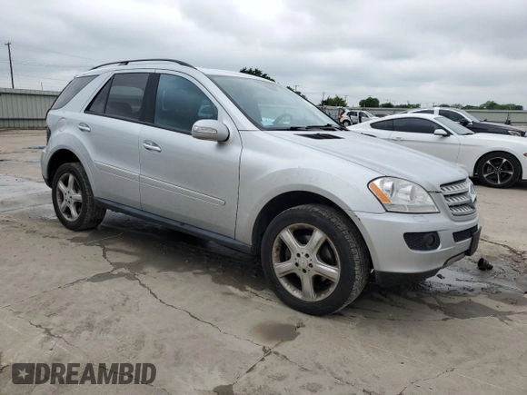 2008 Mercedes-Benz M 350 with VIN 4JGBB86E48A363424, listed as a Copart auction lot 54598235 with 92,316 mi miles and Clean Title. Bid and sale history available at DreamBid. Image 4.