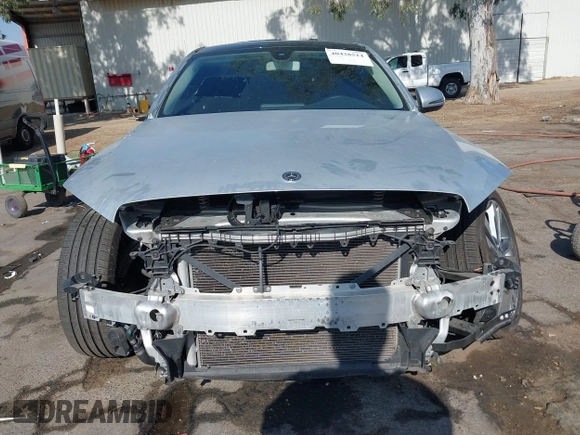 2020 Mercedes-Benz C 300 с VIN WDDWF8DB7LR526991, выставлен на аукционе IAAI как лот 40438514 с пробегом 49 781 миль миль и . История ставок и продаж доступна на DreamBid. Изображение 13.