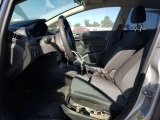 2017 Ford Fiesta S с VIN 3FADP4AJ2HM170225, выставлен на аукционе Copart как лот 78953324 с пробегом 95 374 миль миль и Чистый • Clean title. История ставок и продаж доступна на DreamBid. Изображение 7.