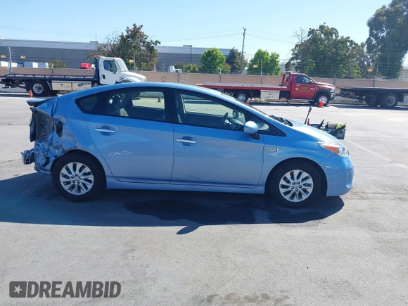2013 Toyota Prius with VIN JTDKN3DP4D3048463, listed as a IAAI auction lot 42520370 with 151,324 mi miles and . Bid and sale history available at DreamBid. Image 13.