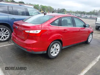 2012 Ford Focus SEL with VIN 1FAHP3H27CL338414, listed as a IAAI auction lot 41925915 with 128,123 mi miles. Bid and sale history available at carsss.com. Image 4.