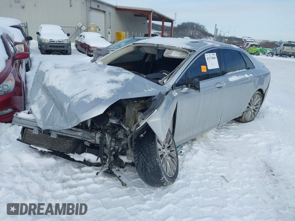 2014 Lincoln MKZ z VIN 3LN6L2J92ER832064, wystawiony jako IAAI lot #41374046 z przebiegiem 84 000 mil mil oraz . Historia ofert i sprzedaży dostępna na DreamBid. Obrazek 2.