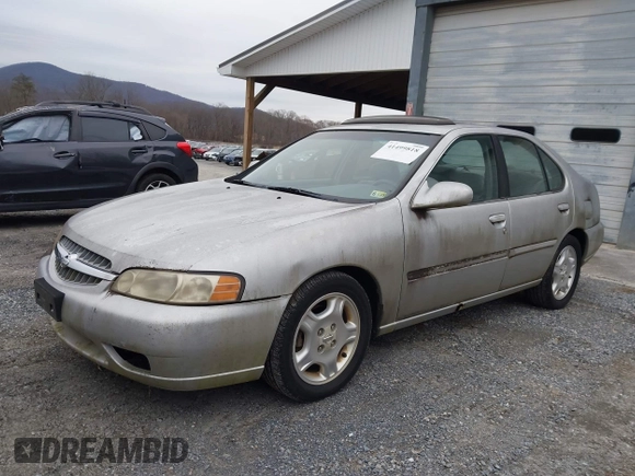 2000 Nissan Altima GXE with VIN 1N4DL01A3YC226341, listed as a IAAI auction lot 41499818 with 173,133 mi miles. Bid and sale history available at carsss.com. Image 6.