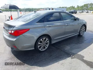 2014 Hyundai Sonata Limited with VIN 5NPEC4AB2EH943005, listed as a IAAI auction lot 41951991 with 176,380 mi miles and . Bid and sale history available at DreamBid. Image 4.