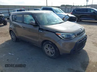 2015 Kia Soul with VIN KNDJN2A21F7150992, listed as a IAAI auction lot 41487863 with 1 mi miles. Bid and sale history available at carsss.com. Image 1.