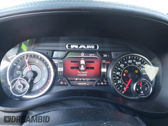2019 Ram 2500 Laramie with VIN 3C6UR5FL5KG546188, listed as a IAAI auction lot 41361194 with 100,639 mi miles. Bid and sale history available at carsss.com. Image 7.