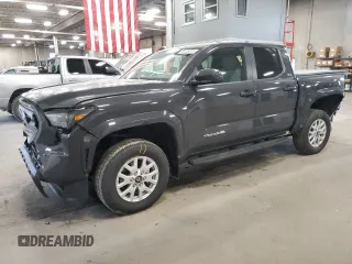 2024 Toyota Tacoma SR5 z VIN 3TMLB5JN3RM042204, wystawiony jako Copart lot #58205515 z przebiegiem 2 379 mil mil oraz Szkoda całkowita • Salvage title. Historia ofert i sprzedaży dostępna na DreamBid. Obrazek 1.