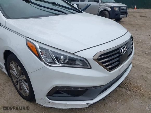 2016 Hyundai Sonata 2.4L Sport with VIN 5NPE34AF5GH300816, listed as a IAAI auction lot 42094577 with 94,621 mi miles. Bid and sale history available at carsss.com. Image 6.