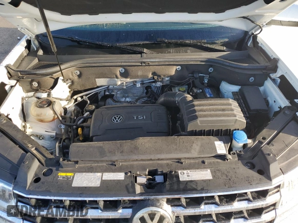2019 Volkswagen Atlas SE with VIN 1V2DP2CA9KC595931, listed as a Copart auction lot 84701994 with 77,000 mi miles and Salvage title. Bid and sale history available at DreamBid. Image 14.