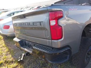 2020 Chevrolet Silverado 1500 LT Trail Boss with VIN 1GCPYFEL4LZ288652, listed as a IAAI auction lot 41679123 with 1 mi miles. Bid and sale history available at carsss.com. Image 17.