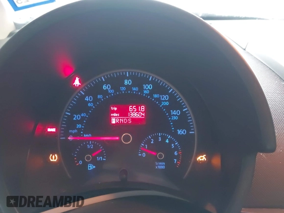 2010 Volkswagen Beetle с VIN 3VWPW3AG1AM022773, выставлен на аукционе IAAI как лот 42152867 с пробегом 138 604 миль миль и . История ставок и продаж доступна на DreamBid. Изображение 7.