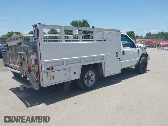 2015 Ford F-350 XL with VIN 1FDBF3E67FEB64097, listed as a IAAI auction lot 42647177 with 229,851 mi miles and . Bid and sale history available at DreamBid. Image 4.