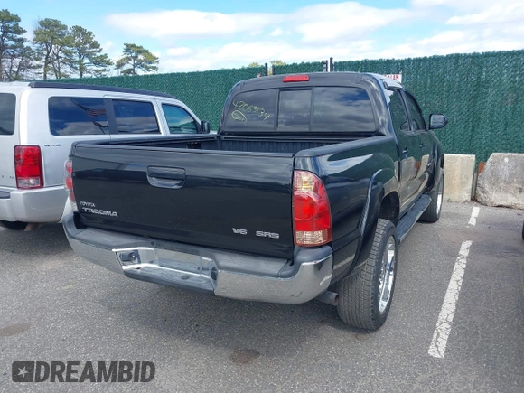 2008 Toyota Tacoma z VIN 5TELU42NX8Z506805, wystawiony jako IAAI lot #42063134 z przebiegiem 228 690 mil mil oraz . Historia ofert i sprzedaży dostępna na DreamBid. Obrazek 4.