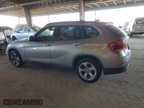 2013 BMW X1 28i with VIN WBAVM1C53DVW42208, listed as a Copart auction lot 47600085 with 230,984 mi miles and Clean Title. Bid and sale history available at carsss.com. Image 2.