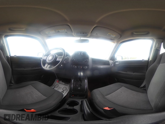 2016 Jeep Patriot Sport z VIN 1C4NJRBB1GD520524, wystawiony jako IAAI lot #42351998 z przebiegiem 200 210 mil mil oraz . Historia ofert i sprzedaży dostępna na DreamBid. Obrazek 23.