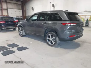 2022 Jeep Grand Cherokee with VIN 1C4RJYB65N8758560, listed as a IAAI auction lot 42182021 with 28,096 mi miles and . Bid and sale history available at DreamBid. Image 3.