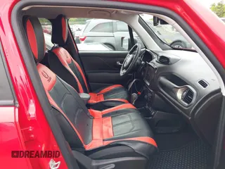 2022 Jeep Renegade Latitude with VIN ZACNJDB19NPN81559, listed as a IAAI auction lot 42329989 with 36,713 mi miles and . Bid and sale history available at DreamBid. Image 5.
