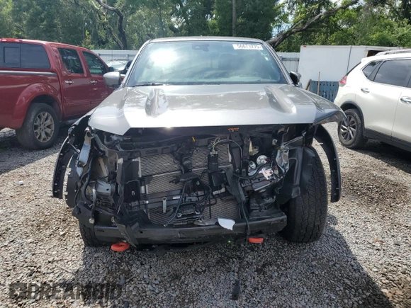 2024 Nissan Frontier SV z VIN 1N6ED1EJXRN648900, wystawiony jako Copart lot #56671275 z przebiegiem 10 471 mil mil oraz Nie do naprawy • Non repairable. Historia ofert i sprzedaży dostępna na DreamBid. Obrazek 5.