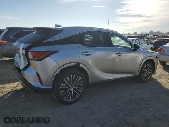 2024 Lexus RX 350 z VIN 2T2BAMCA8RC084861, wystawiony jako Copart lot #47323625 z przebiegiem 4 008 mil mil oraz Szkoda całkowita • Salvage title. Historia ofert i sprzedaży dostępna na DreamBid. Obrazek 3.