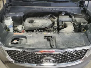 2016 Kia Sorento SXL z VIN 5XYPKDA10GG010538, wystawiony jako Copart lot #52142825 z przebiegiem 82 466 mil mil oraz Czysty tytuł • Clean title. Historia ofert i sprzedaży dostępna na DreamBid. Obrazek 12.