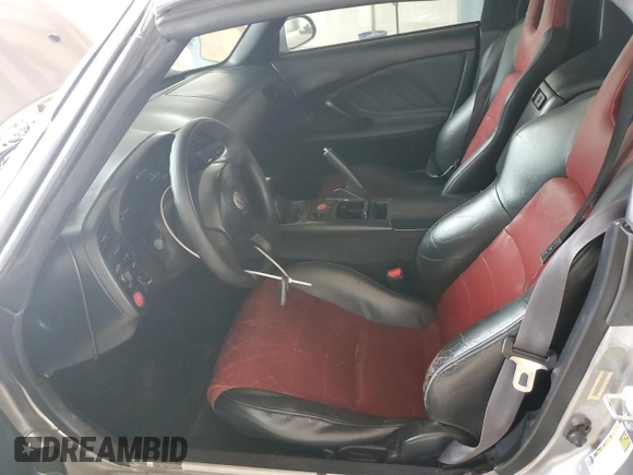 2005 Honda S2000 z VIN JHMAP21495S004569, wystawiony jako Copart lot #59552415 z przebiegiem 86 276 mil mil oraz Czysty tytuł • Clean title. Historia ofert i sprzedaży dostępna na DreamBid. Obrazek 7.