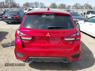 2023 Mitsubishi Outlander ES z VIN JA4ARUAU7PU009973, wystawiony jako IAAI lot #41739275 z przebiegiem 39 215 mil mil oraz . Historia ofert i sprzedaży dostępna na DreamBid. Obrazek 16.