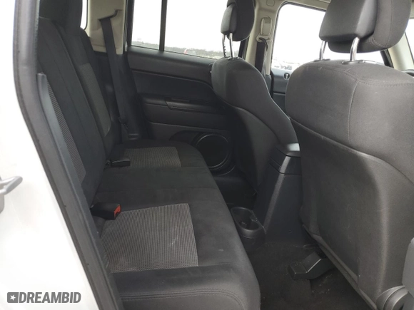 2011 Jeep Patriot Latitude with VIN 1J4NT1GAXBD271459, listed as a Copart auction lot 88576935 with 188,898 mi miles and Clean Title. Bid and sale history available at carsss.com. Image 11.