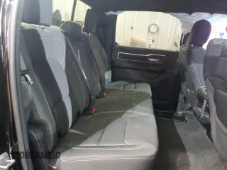 2024 Ram 1500 Big Horn z VIN 1C6SRFFT3RN105058, wystawiony jako Copart lot #46500315 z przebiegiem 25 112 mil mil oraz Szkoda całkowita • Salvage title. Historia ofert i sprzedaży dostępna na DreamBid. Obrazek 10.