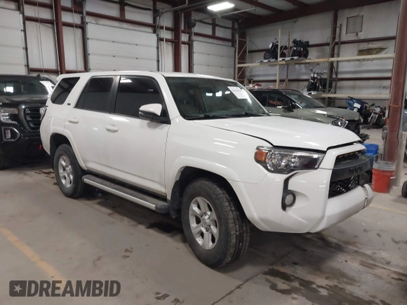 2015 Toyota 4Runner Limited with VIN JTEBU5JR5F5234181, listed as a IAAI auction lot 41444618 with 176,810 mi miles and . Bid and sale history available at carsss.com. Image 1.