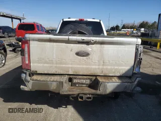 2024 Ford F-350 XL z VIN 1FT8W3DM3REE71074, wystawiony jako Copart lot #47314135 z przebiegiem 24 427 mil mil oraz Szkoda całkowita • Salvage title. Historia ofert i sprzedaży dostępna na DreamBid. Obrazek 6.