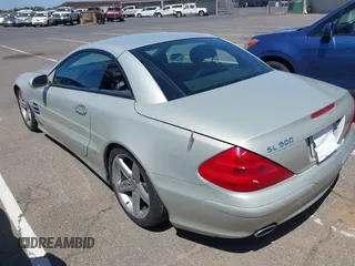 2003 Mercedes-Benz SL 500 z VIN WDBSK75F73F010338, wystawiony jako IAAI lot #42358972 z przebiegiem 81 714 mil mil oraz . Historia ofert i sprzedaży dostępna na DreamBid. Obrazek 3.
