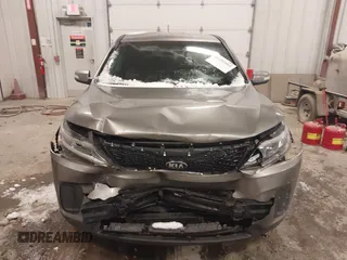 2014 Kia Sorento LX with VIN 5XYKT3A6XEG545998, listed as a IAAI auction lot 41351003 with 153,668 mi miles. Bid and sale history available at carsss.com. Image 6.