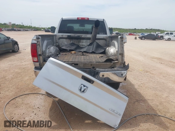 2015 Ram 2500 Tradesman с VIN 3C6UR5CL6FG513999, выставлен на аукционе IAAI как лот 42259171 с пробегом 265 657 миль миль и . История ставок и продаж доступна на DreamBid. Изображение 16.