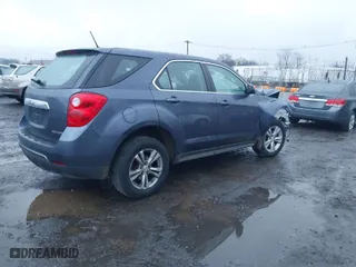 2014 Chevrolet Equinox LS with VIN 2GNFLEEKXE6115039, listed as a IAAI auction lot 41047104 with 133,236 mi miles. Bid and sale history available at carsss.com. Image 4.