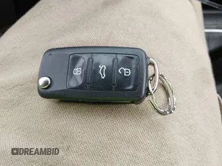 2010 Volkswagen Jetta SE с VIN 3VWRZ7AJ3AM158356, выставлен на аукционе IAAI как лот 42222303 с пробегом 223 436 миль миль и . История ставок и продаж доступна на DreamBid. Изображение 11.